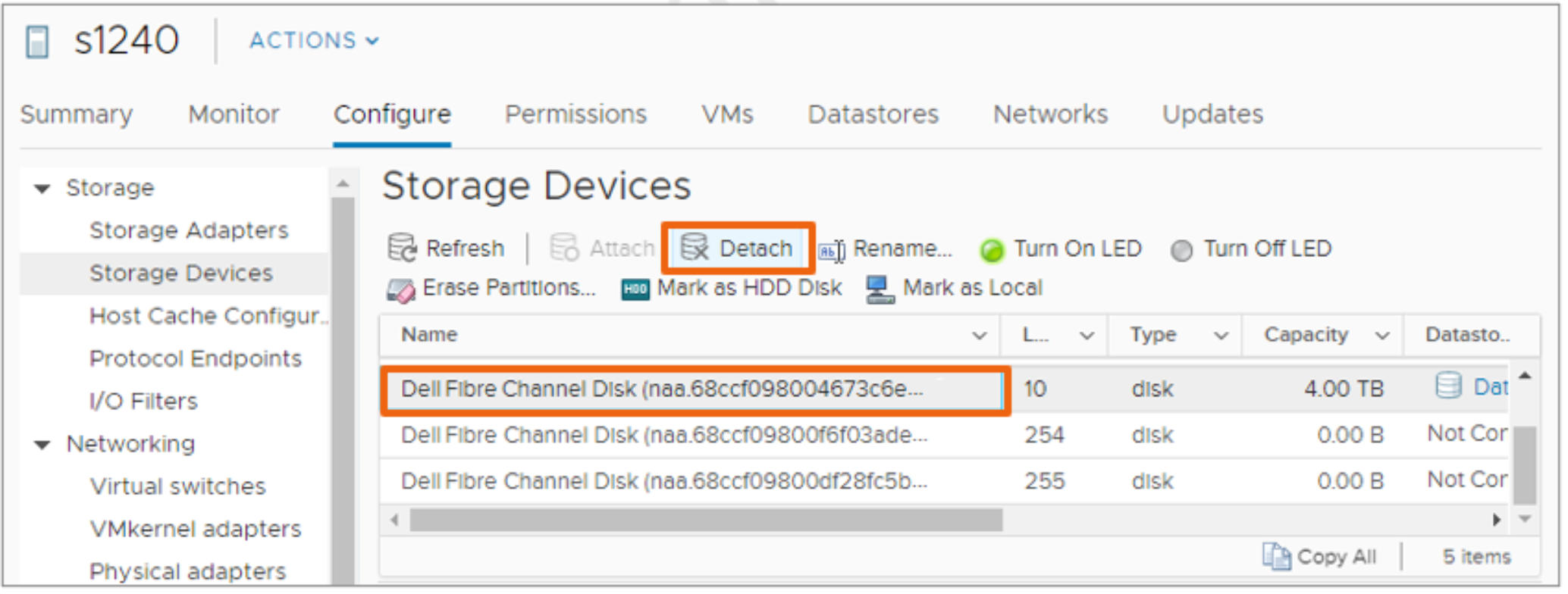 vSphere Client Detach Storage Device menu option.